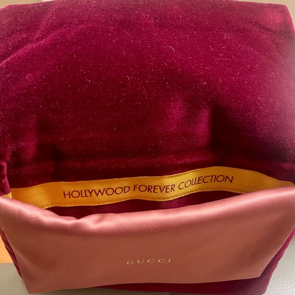 Gucci Burgundy Velvet Clutch Luxurious Handheld - Picture 5 of 6